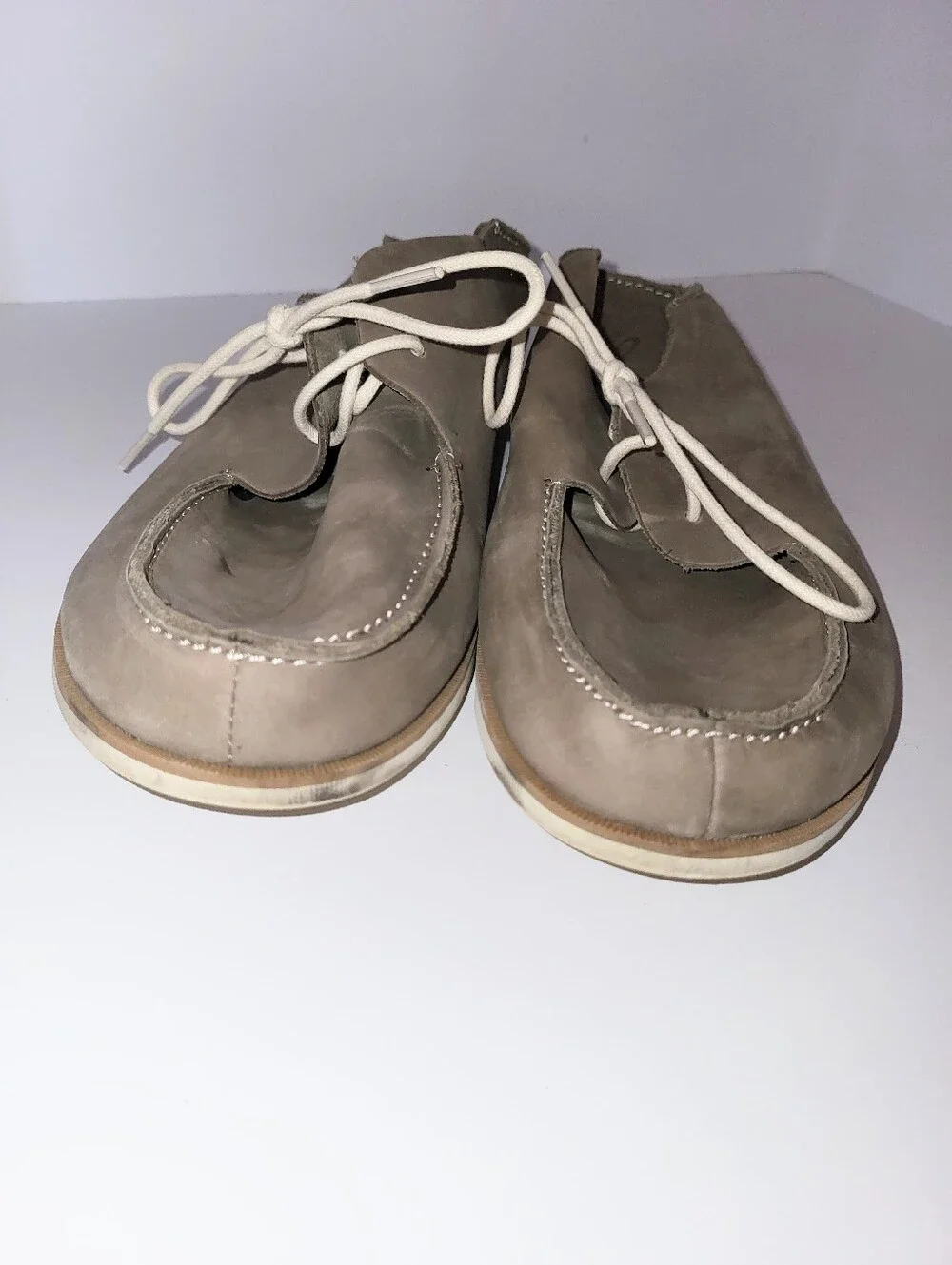 OluKai men taupe